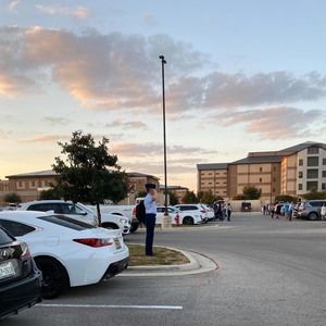 Meet your Posher, Debora